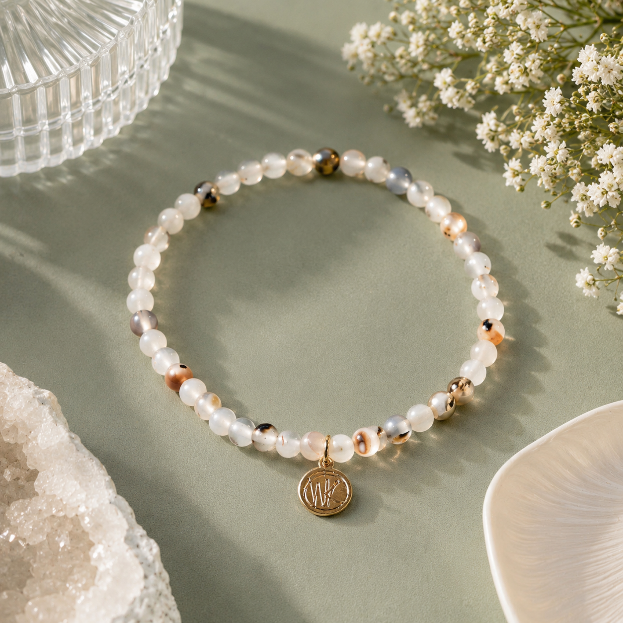 WHITE & BLACK AGATE