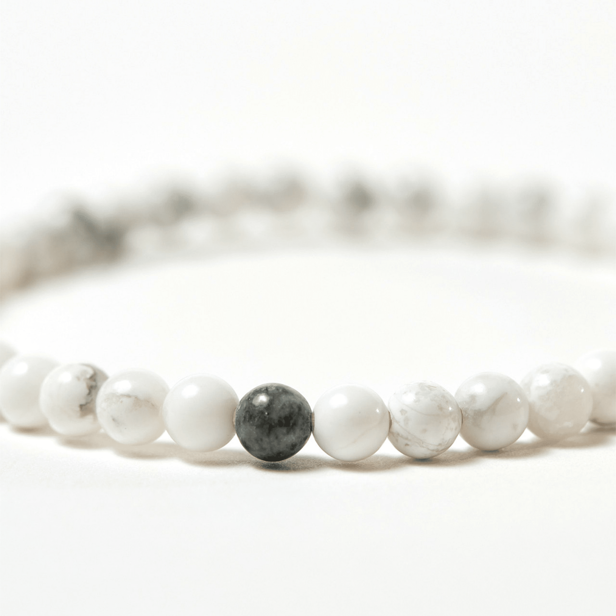 WHITE HOWLITE - WENDY KLEINERWENDY KLEINER